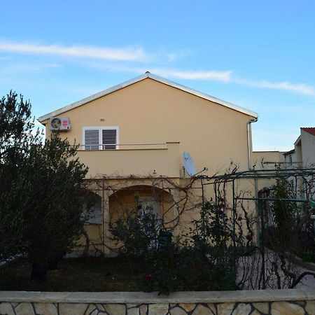 Apartments Vilim Tisno Exterior photo